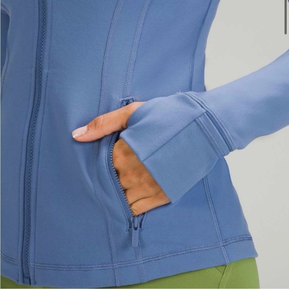 Lululemon blue define jacket in Water Drop, size 6 - Picture 3 of 10